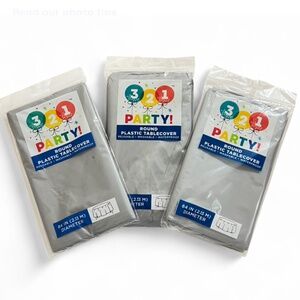 3 Silver Round Plastic Table Covers